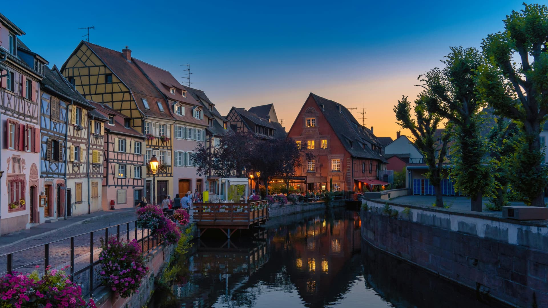 When to Book Your France Trip: A Realistic Timeline for Flights, Trains, and Tables